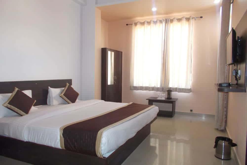 Makrana Raj Hotel Sikar Exterior photo